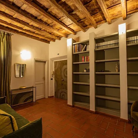Anna Trevi - Luxury In Apartamento Roma